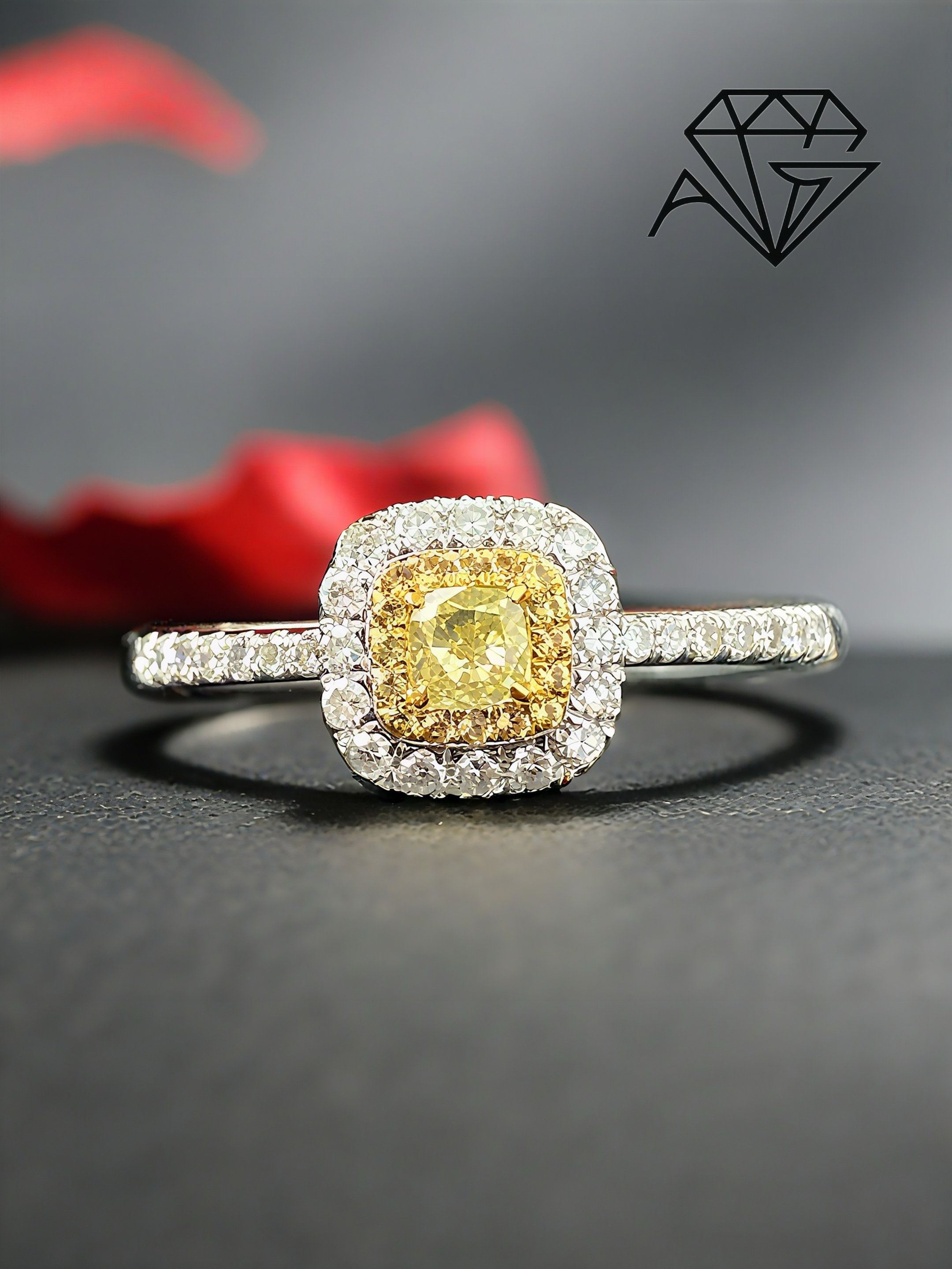 18K White Gold cushion cut Diamond Ring  0.200 Carats